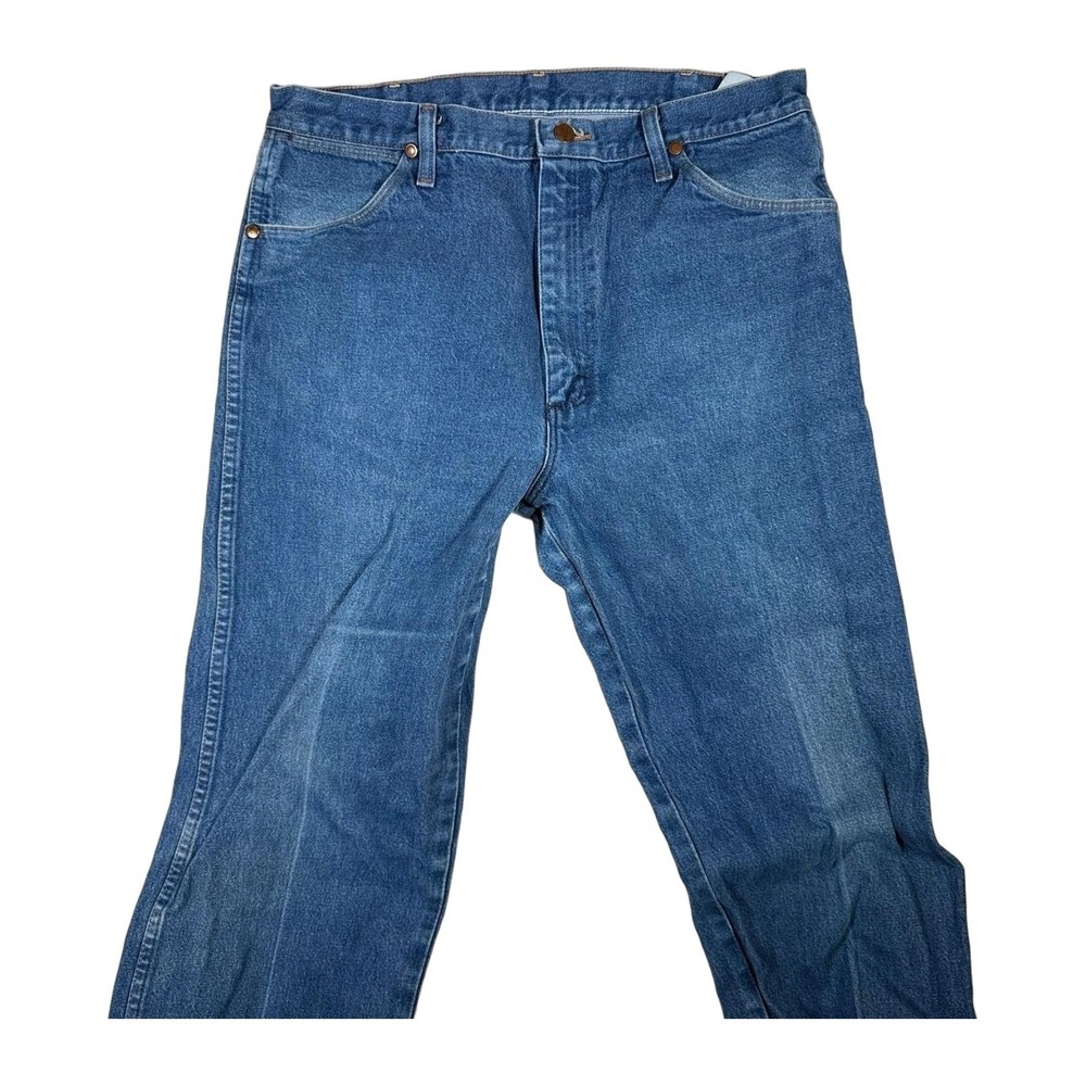 Wrangler Jeans Mens 36x38 Blue Denim Straight Leg Classic Fit Pants Made In USA